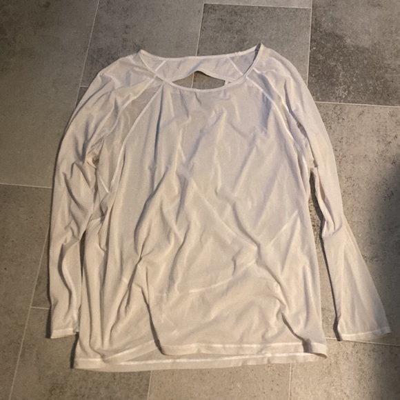 Lululemon athletica - Picture 3 of 12